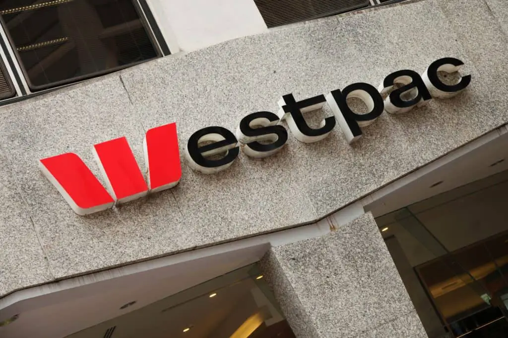 westpac invests in fossil fuels